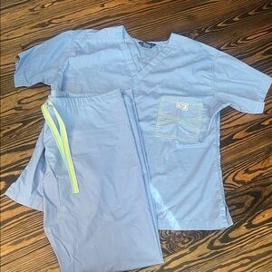 Women’s Blue Sky Special Edition Scrubs ceil blue size M